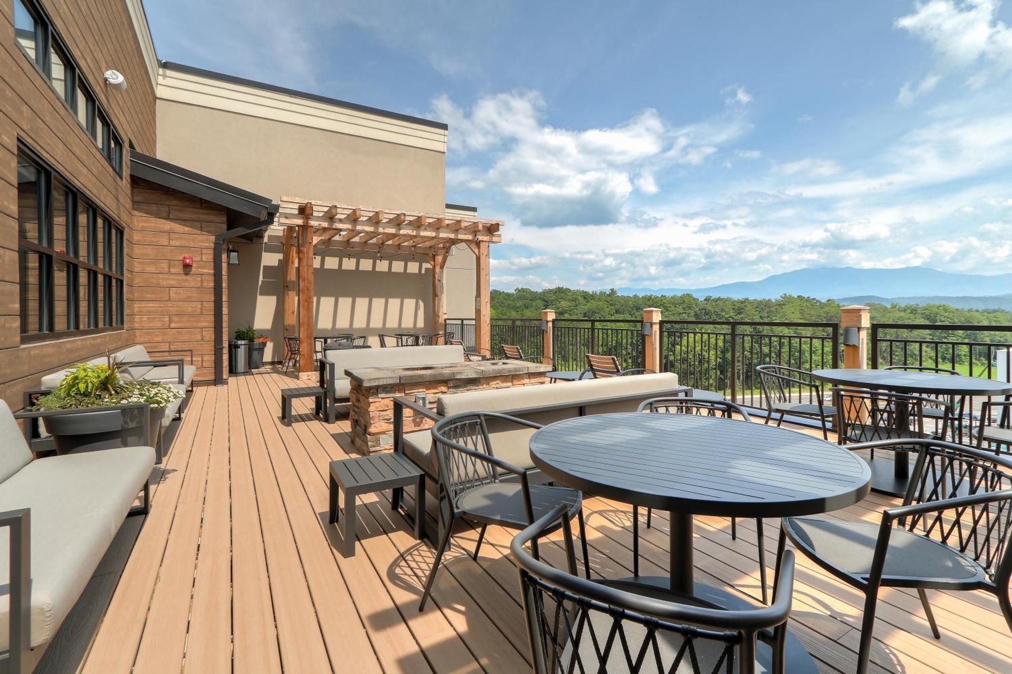 Staybridge Suites Pigeon Forge - Smoky Mtns By Ihg Εξωτερικό φωτογραφία